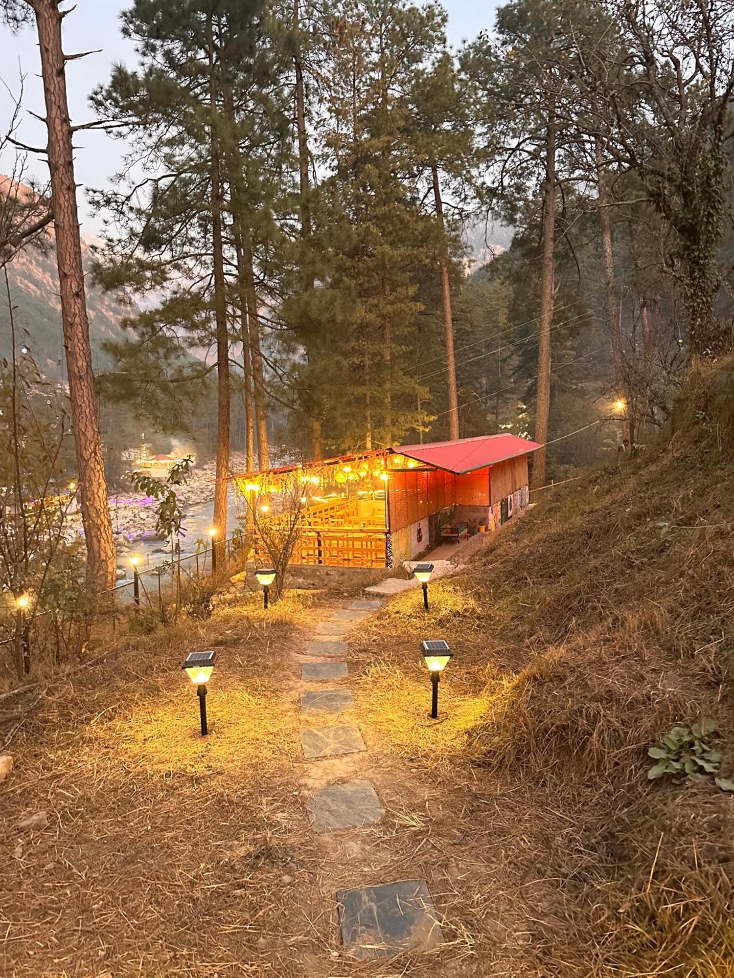 Ahava Kasol Riverside Cafe And Cottages Eksteriør bilde