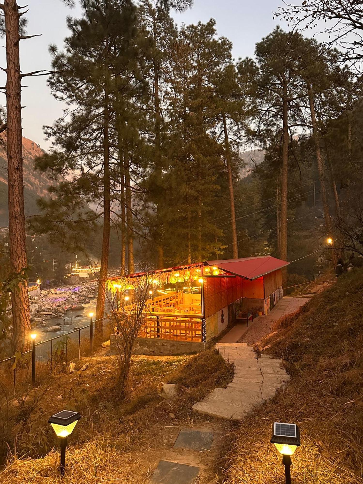 Ahava Kasol Riverside Cafe And Cottages Eksteriør bilde