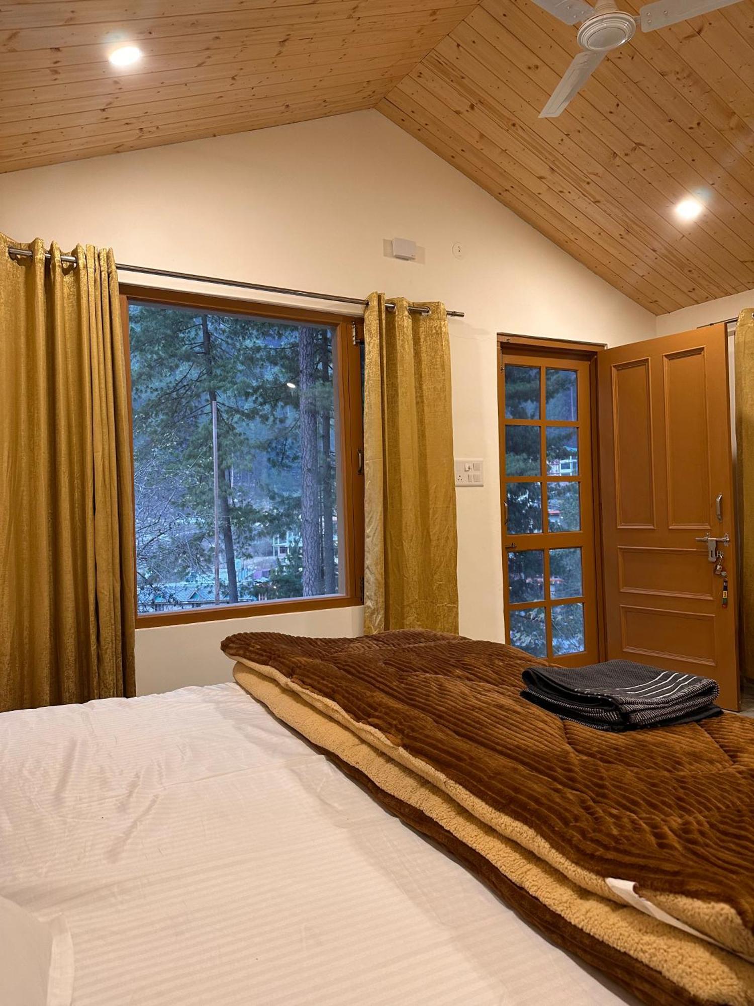 Ahava Kasol Riverside Cafe And Cottages Eksteriør bilde